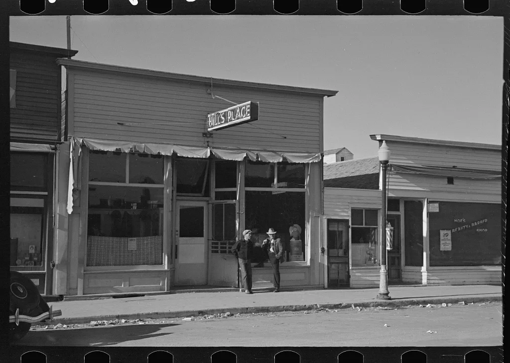 Store, Plentywood, Montana, 1937