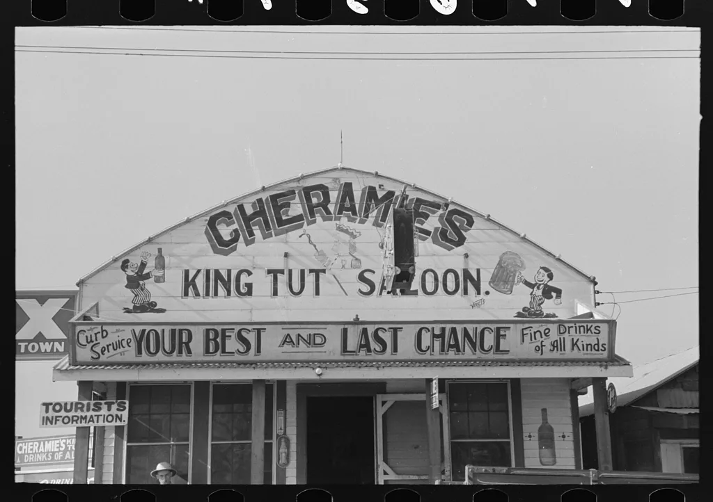 Front of saloon, Raceland, Louisiana, 1938