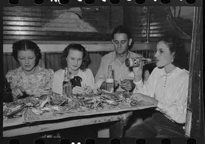 Crab boil, Raceland, Louisiana, 1938