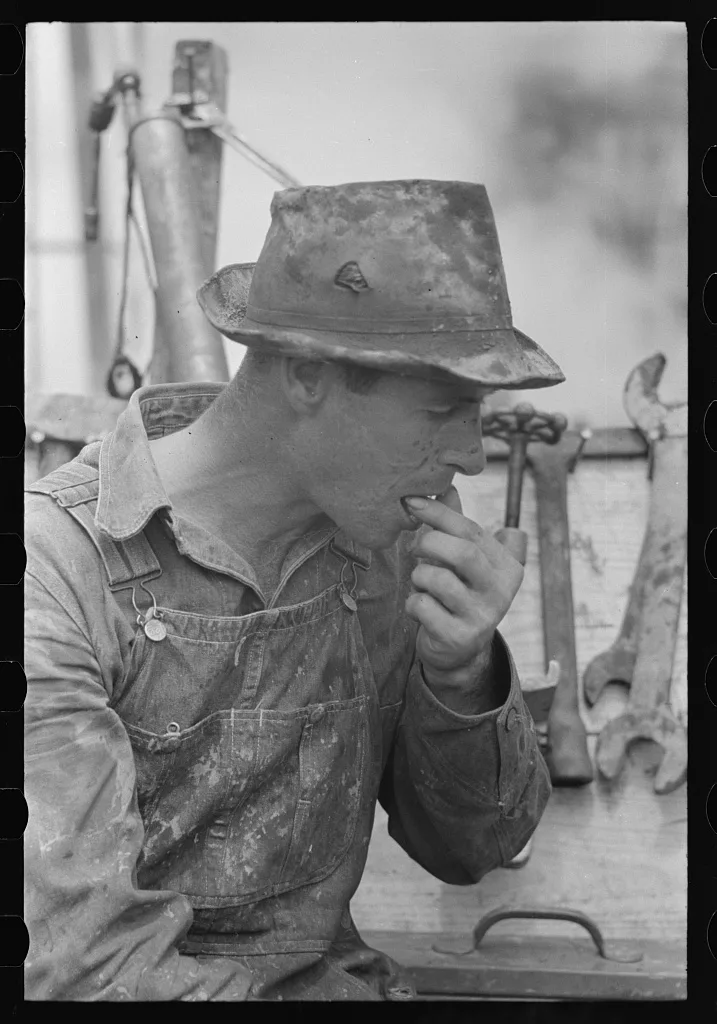 Oil field roughneck, Kilgore, Texas, 1939