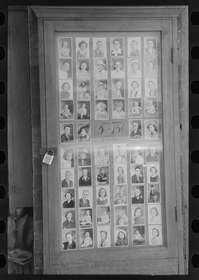 Albuquerque, New Mexico. Photo display in front of a photographer's…, 1939