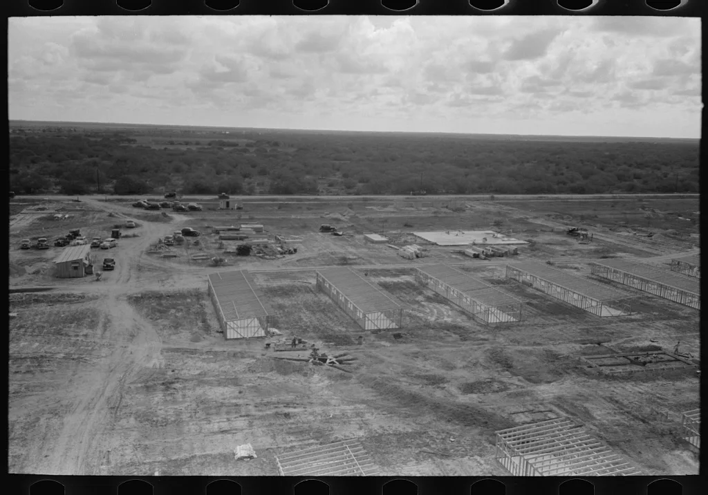 Migrant camp, Sinton, Texas, 1939