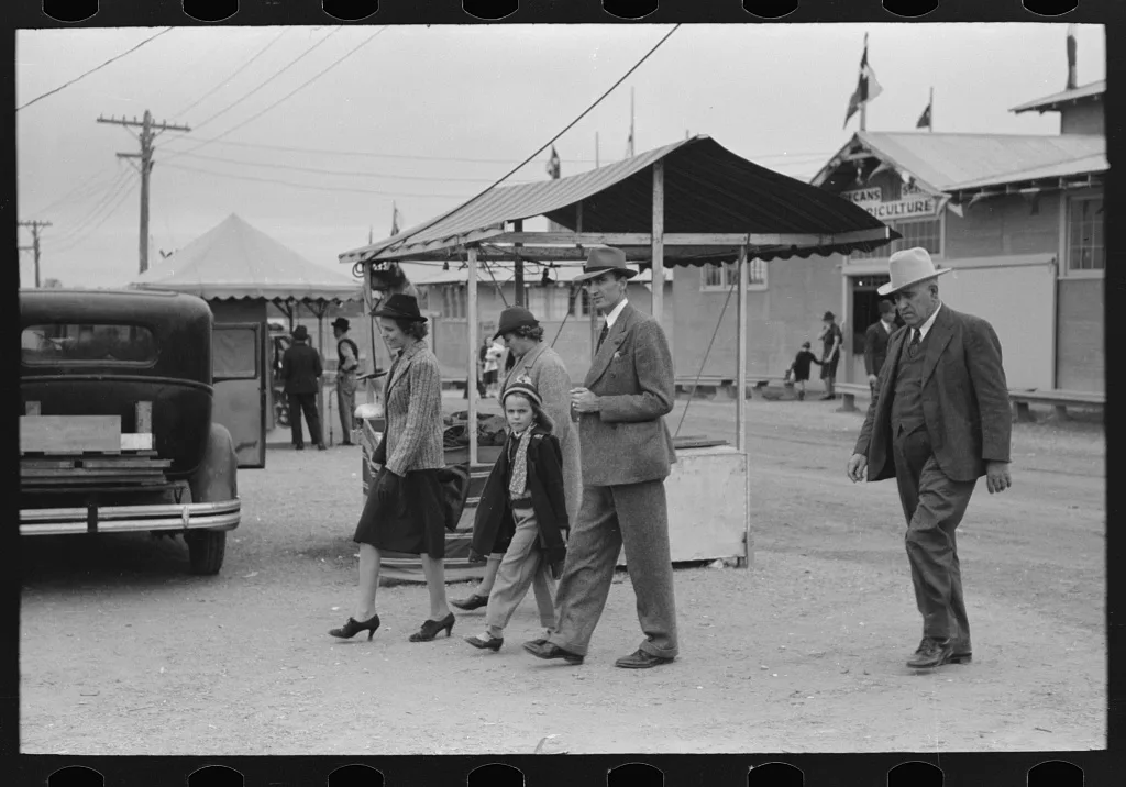 Family at Gonzales, Texas, county fair, 1939