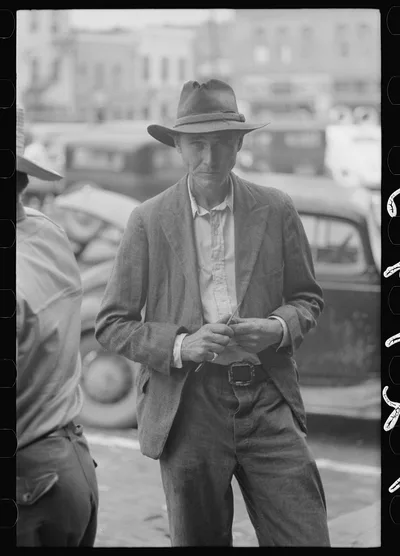 Farmer, market square, Waco, Texas, 1939