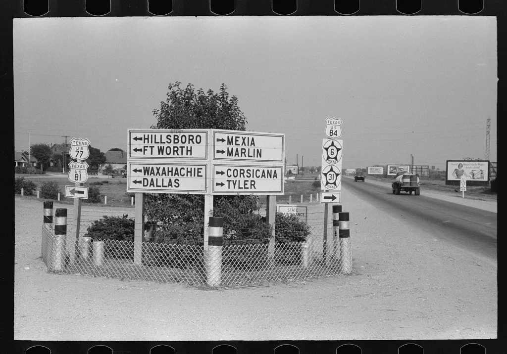 Highway junction, Waco, Texas, 1939