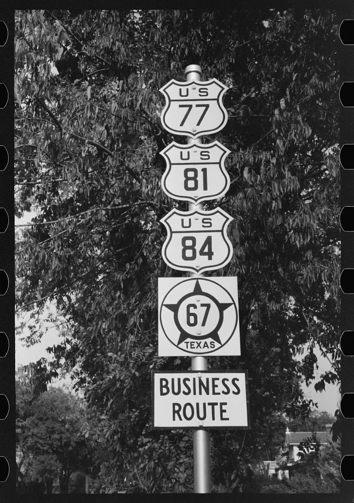 Highway signs, Waco, Texas, 1939