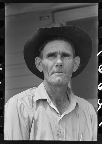 Migratory laborer at the Agua Fria Migratory Labor Camp, Arizona, 1940