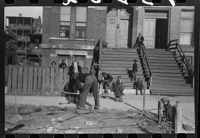 Apartment building on South Side of Chicago, Illinois, 1941