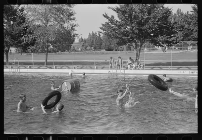 Swimming pool. Caldwell, Idaho, 1941