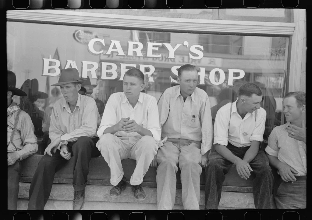 Street scene, Fourth of July, Vale, Oregon, 1941