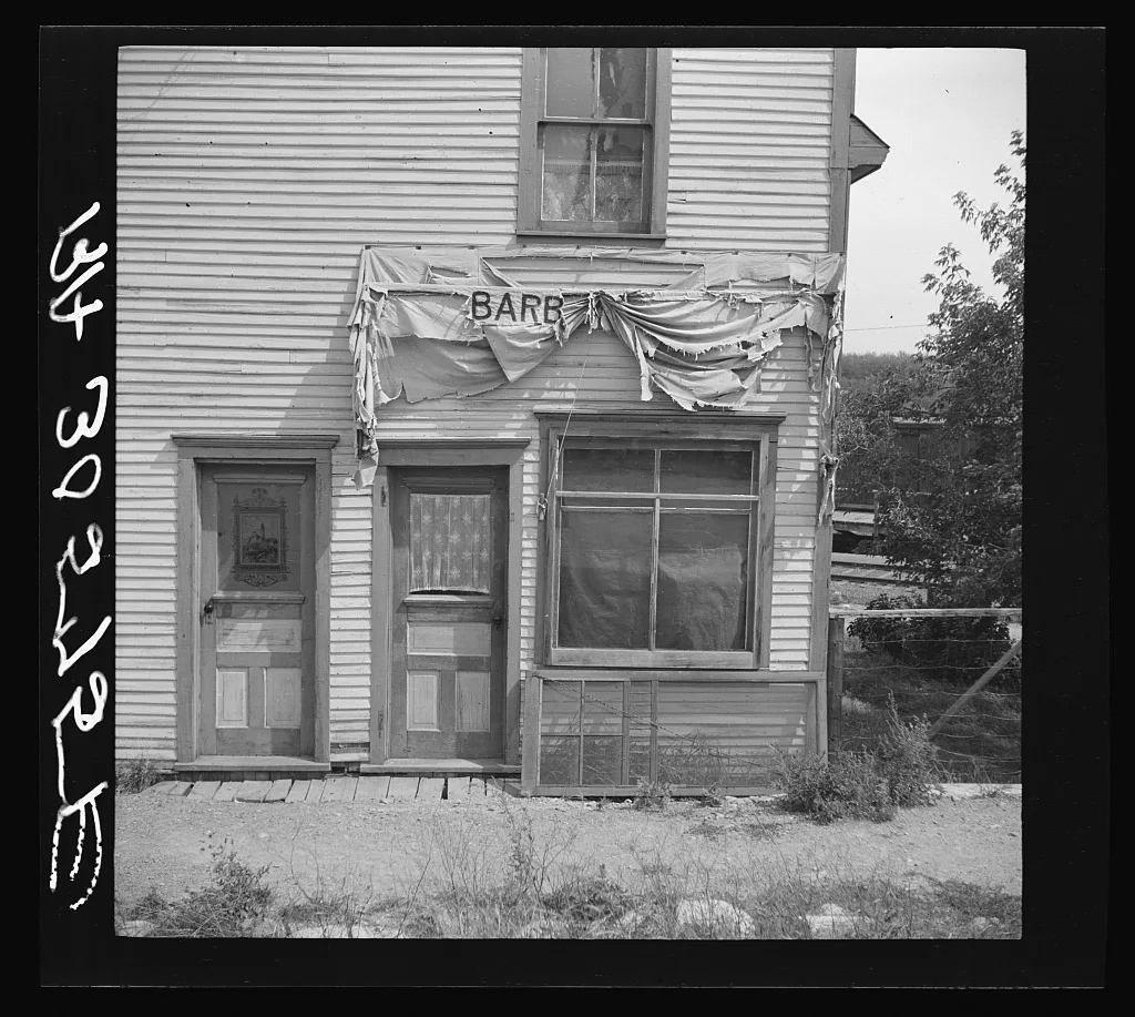 Barber shop. Winton, Minnesota, 1937