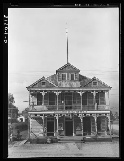 Sugar mill near Jeanerette, Louisiana, 1938