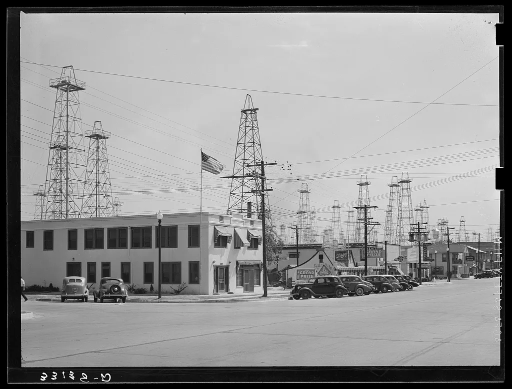 Street scene. Kilgore, Texas, 1939