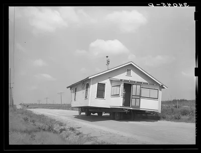 Moving a house. Seminole, Oklahoma, 1939