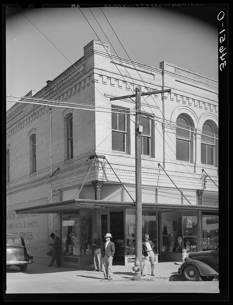 Street corner. Gonzales, Texas, 1939