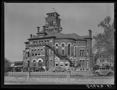 Courthouse. Gonzales, Texas, 1939