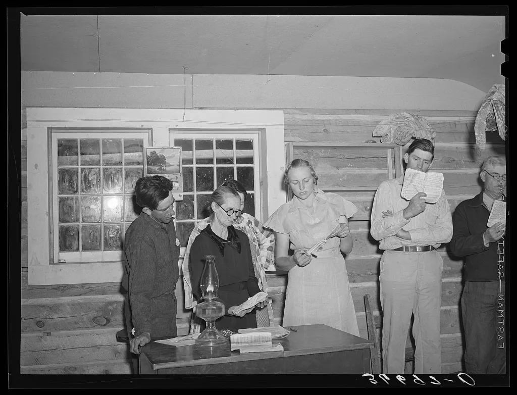Singing at the literary society meeting. Pie Town, New Mexico, 1940