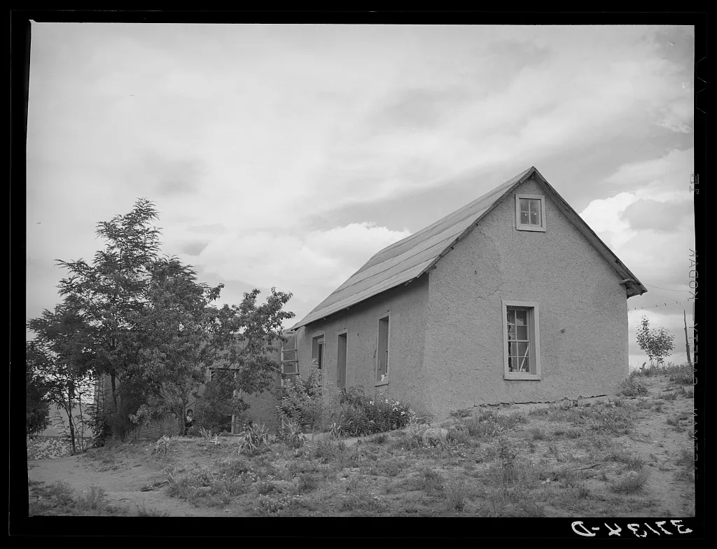 Home of Spanish-American farmer. Chamisal, New Mexico, 1940