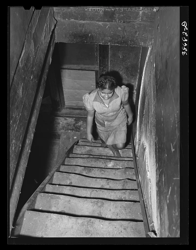 [Untitled photo, possibly related to: Entrance to second floor of…, Illinois, 1941