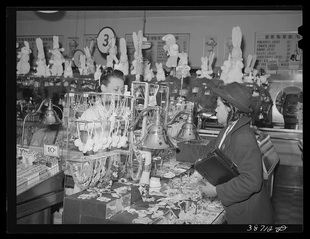 Buying jewelry in ten-cent store which caters to Negroes. Chicago,…, Illinois, 1941