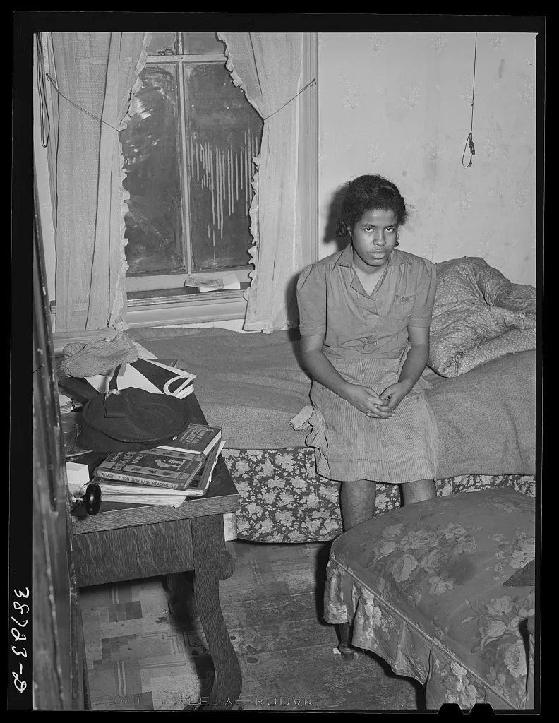Bedroom of Negro girl. Chicago, Illinois, 1941