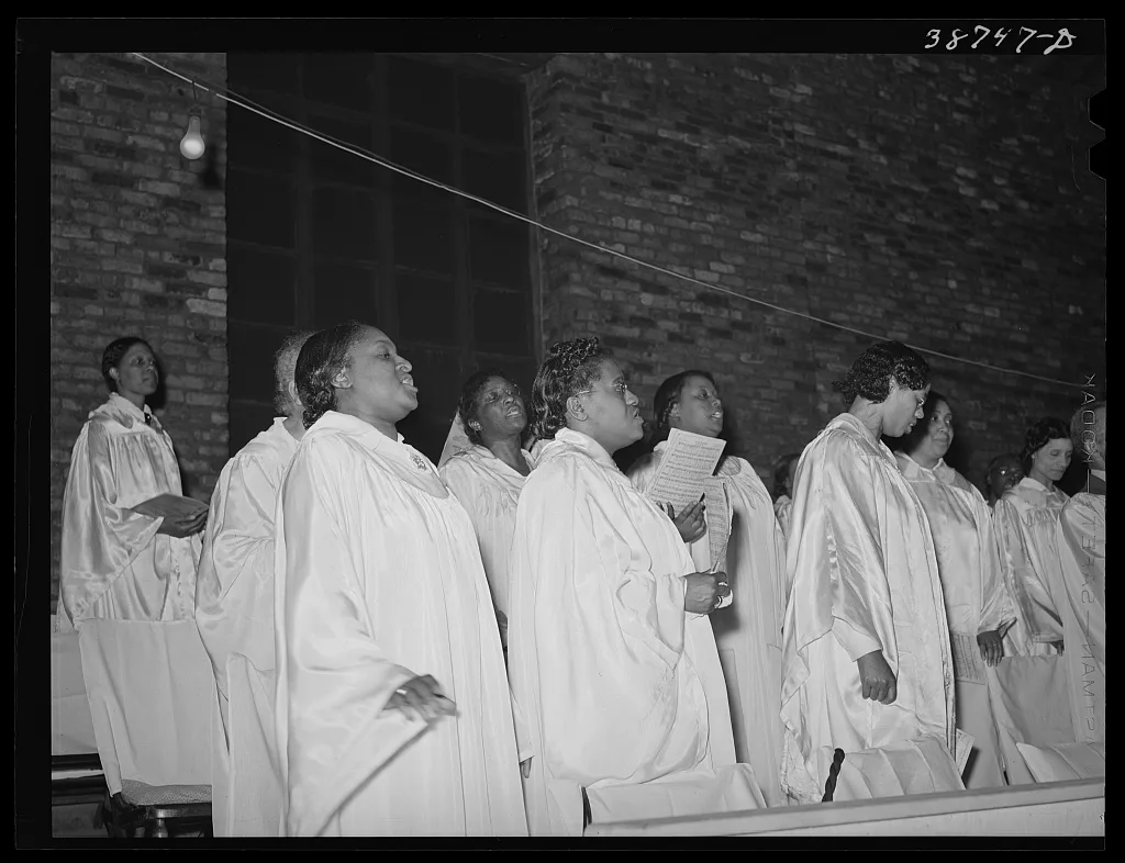Choir of Pentecostal church. Southside of Chicago, Illinois, 1941