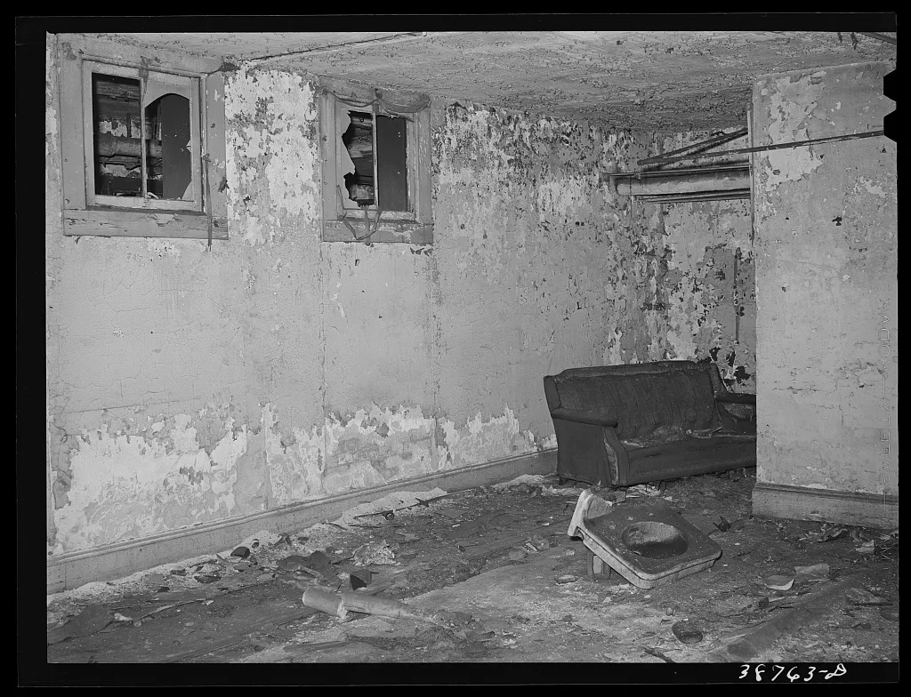 Room in abandoned building formerly used for hospital. Chicago,…, Illinois, 1941