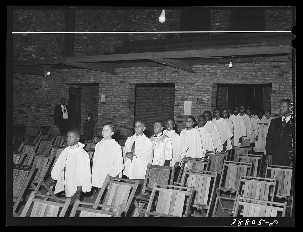 Processional of children's choir of the Pentecostal church. Chicago,…, Illinois, 1941