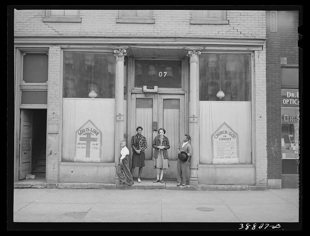 "Storefront" church. Chicago, Illinois, 1941