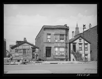 Housing in Negro section of Chicago, Illinois, 1941