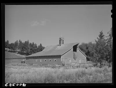 Barn. Whitman County, Washington, 1941