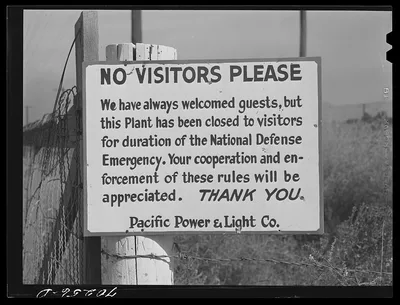 Sign of the times. Yakima, Washington, 1941