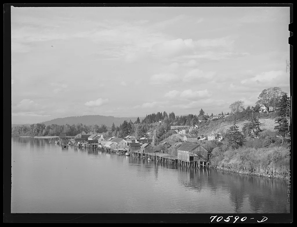 Waterfront. Cathlamet, Washington, 1941