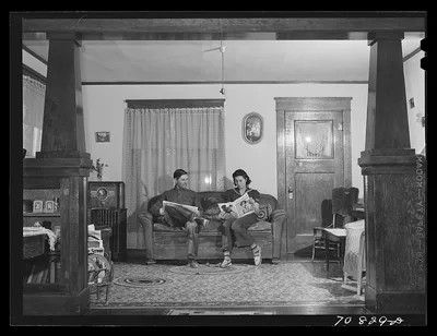 Mr. and Mrs. Lee Wagoner who farm on the Black Canyon Project. Canyon…, Idaho, 1941