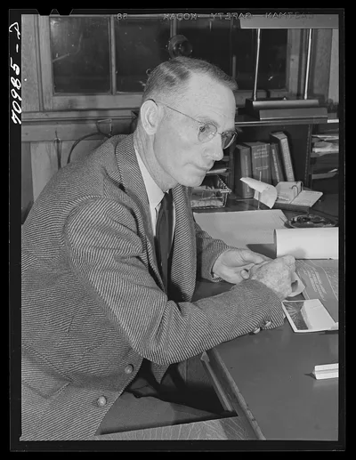 Salinas, California. Intercontinental Rubber Producers. C.A. Lee,…, 1941