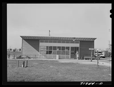 Woodville, California. FSA (Farm Security Administration) farm…, 1942