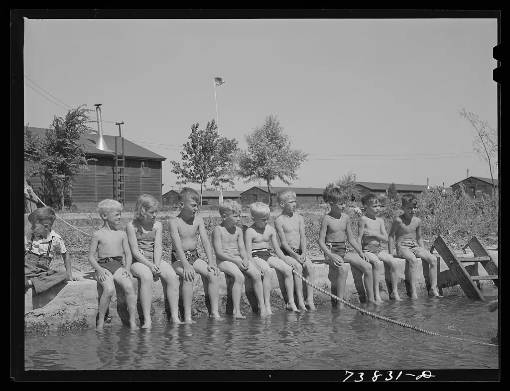 Rupert, Idaho. At the swimming pool, 1942